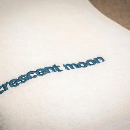 Bed and Breakfast Crescent Moon Σαλέρνο