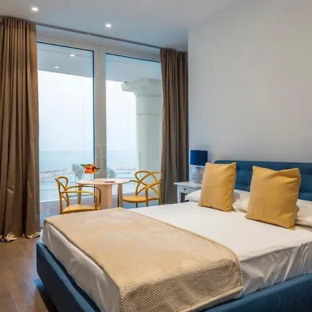 Bed and Breakfast Crescent Moon Σαλέρνο