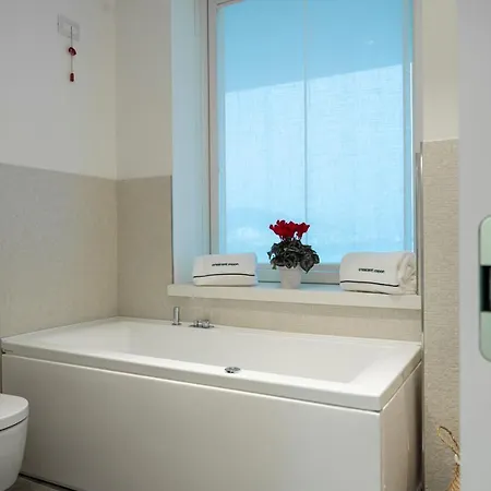 Bed and Breakfast Crescent Moon Σαλέρνο