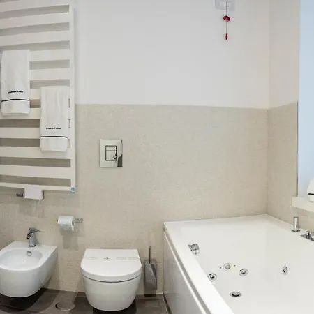 Bed and Breakfast Crescent Moon