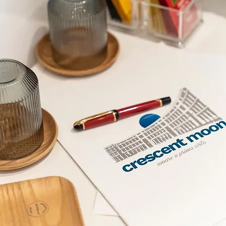 Bed and Breakfast Crescent Moon