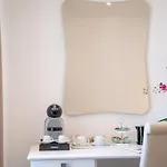 Crescent Moon Bed & Breakfast 4*