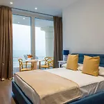 Bed & Breakfast Crescent Moon Salerno