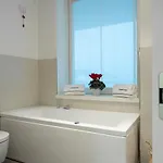 Bed & Breakfast Crescent Moon Salerno