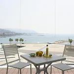 Crescent Moon 4*