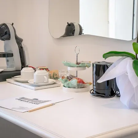 Crescent Moon 萨莱诺