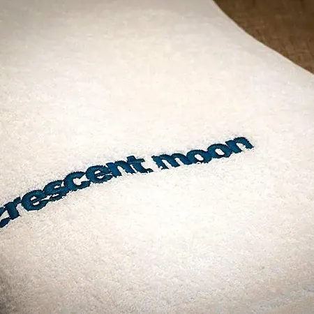 Crescent Moon Panzió