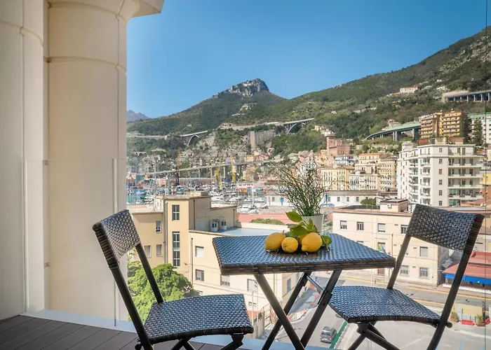 Crescent Moon Salerno