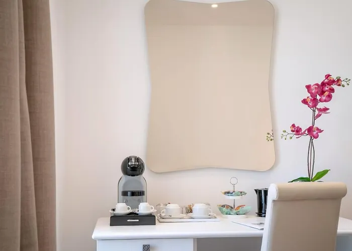 Crescent Moon B&B 4*