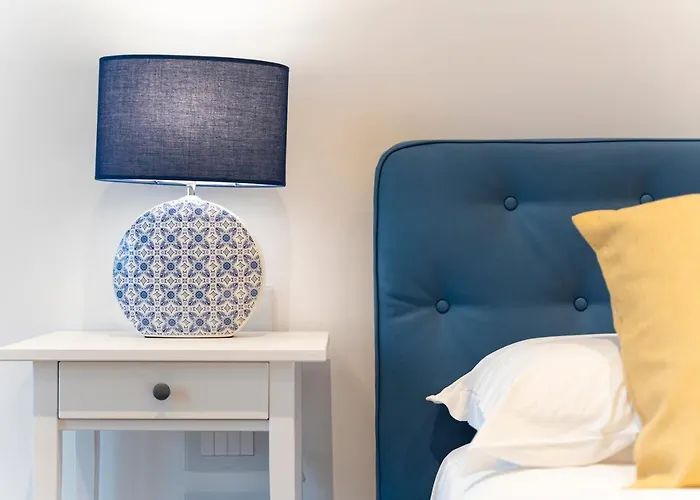 Crescent Moon Salerno