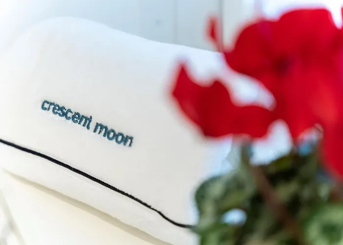 Bed & Breakfast Crescent Moon 4*