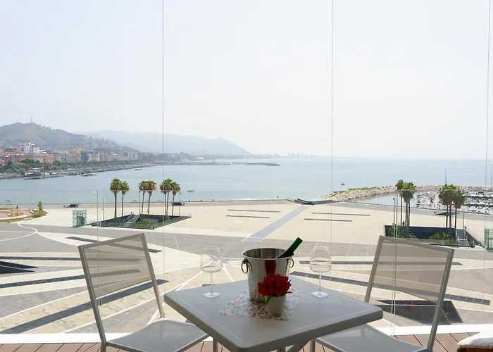 Crescent Moon Salerno